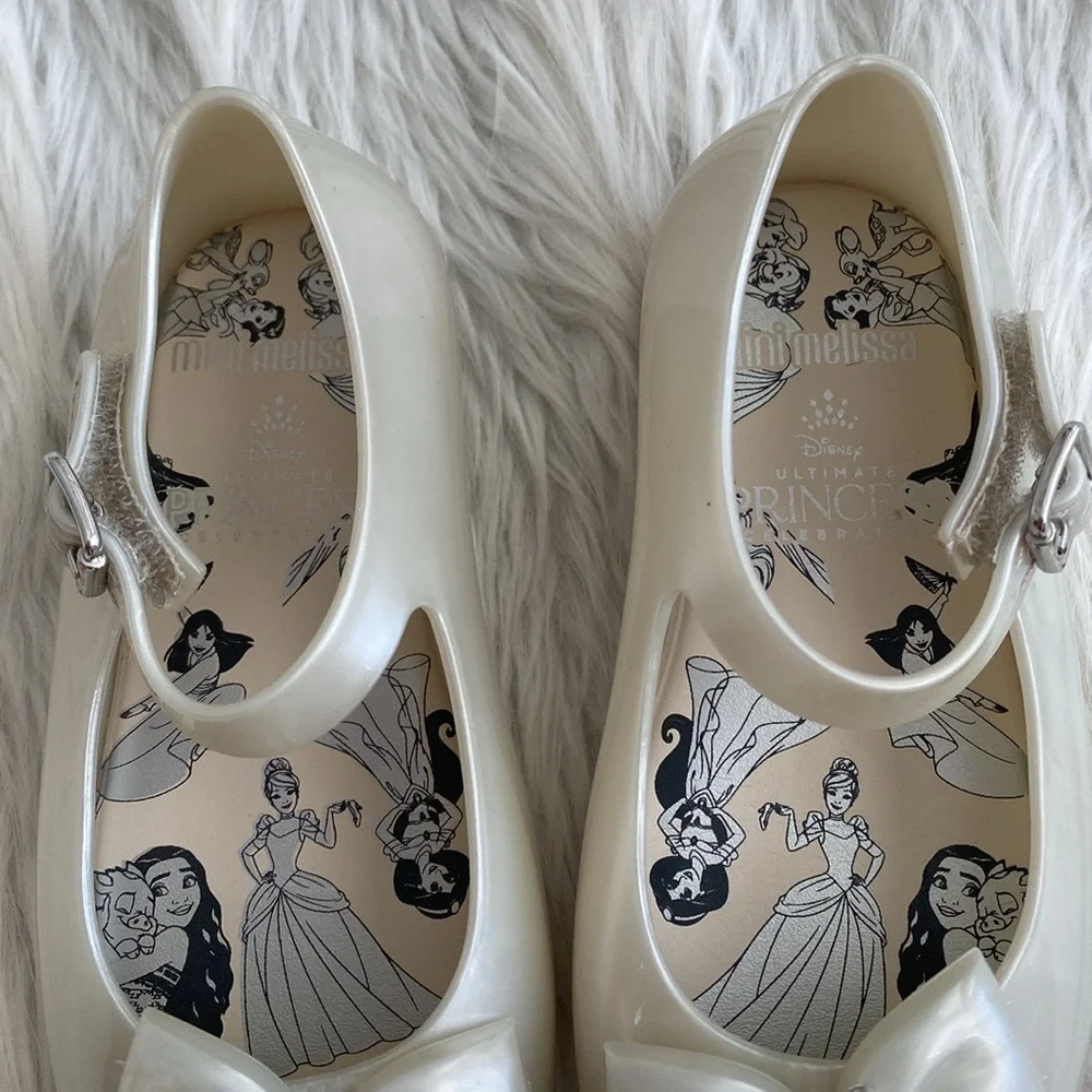 Mini Melissa | Mini Dora Disney Princess Mary Jane